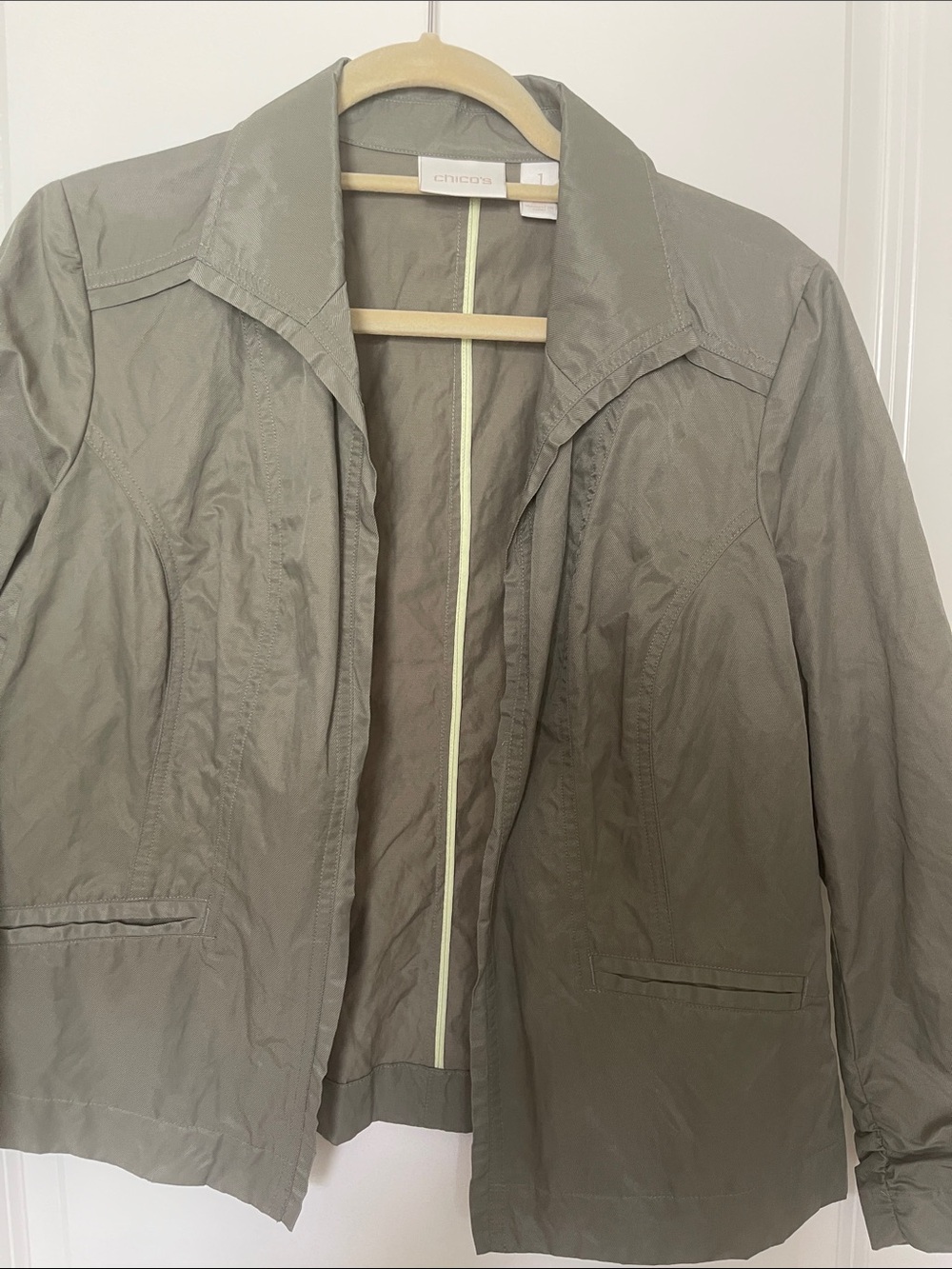 Chico's Olive Open-Front Lightweight Blazer